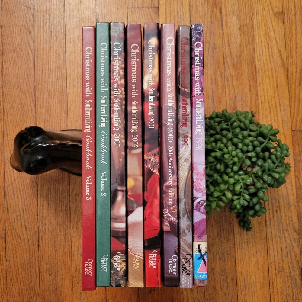 Southern Living Christmas Cookbook Lot 8 Books 98-03 Hardcover‎ Staging Decor
